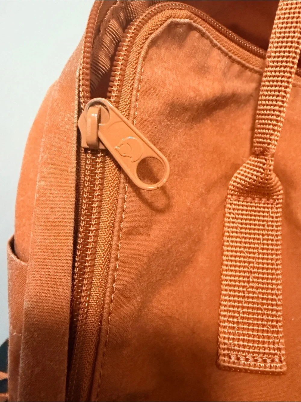 Fjallraven Kånken Backpack in Rust Orange Classic size